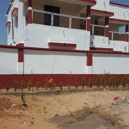 فندق Coco Island بانجول المظهر الخارجي الصورة
